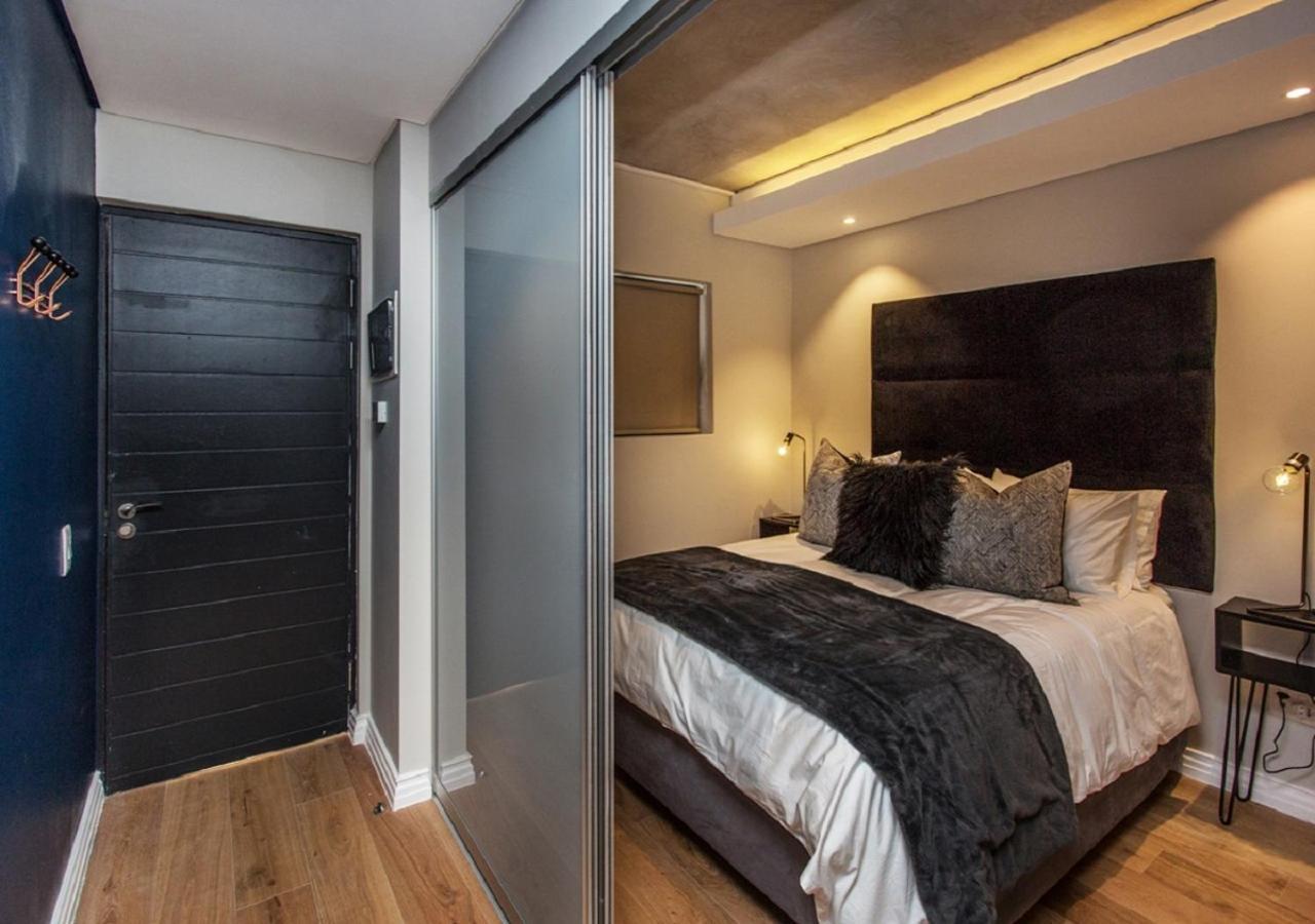 Docklands Deluxe One Bedroom By Itc Hospitality Apartment Cape Town