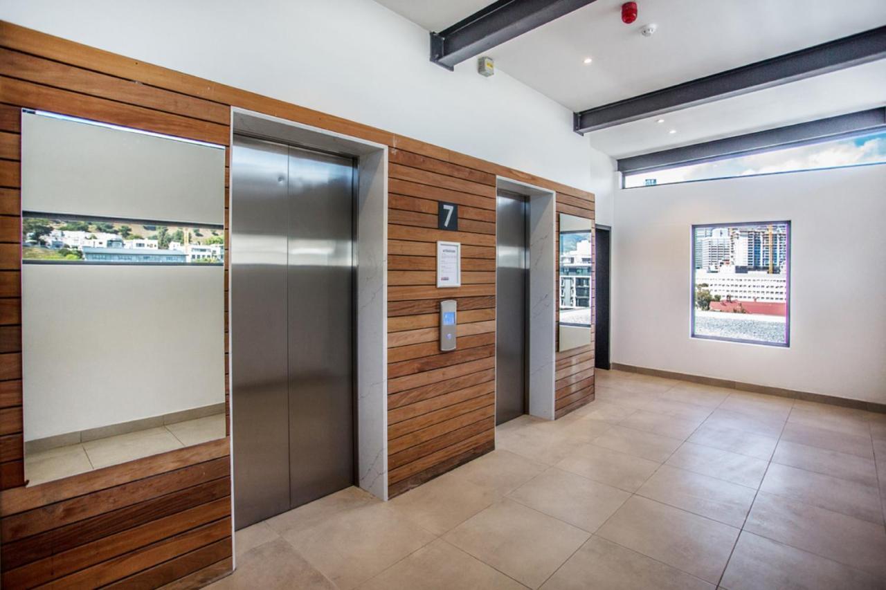 Apartment Docklands Deluxe One Bedroom By Itc Hospitality Cape Town